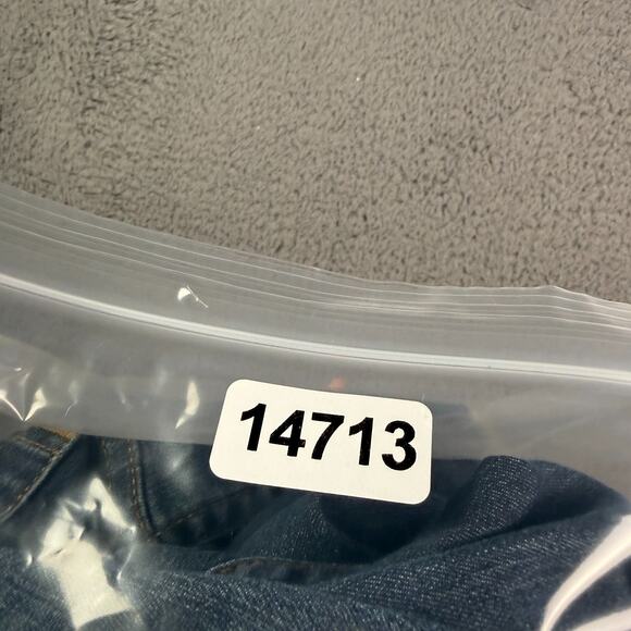 Travis Mathew Legacy Featherweight Jeans Mens 30x32 Blue Denim 1MAA190 - Picture 11 of 11